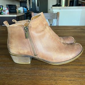 Lucky Brand genuine leather ankle booties, size 8m